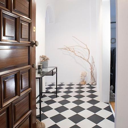 Spacious 82 M2 Two Bedroom Classy Apartment Near City Center Thessaloniki Buitenkant foto